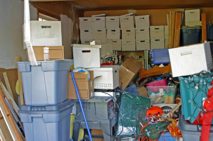 ist2_560146-garage-clutter